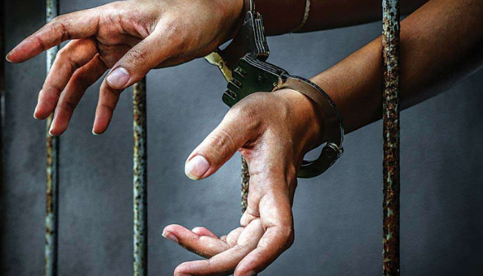 गुजरात: महिला ने 10 साल से कम समय में अपने पति को 7 बार गिरफ्तार करवाया, हर बार उसे छुड़ा लिया