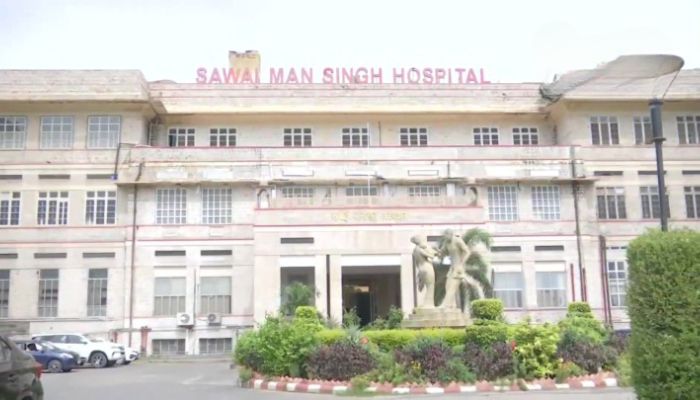 जयपुर: एसएमएस अस्पताल में मोतियाबिंद सर्जरी के बाद 18 लोगों की एक आंख की रोशनी चली गई, बैक्टीरिया संक्रमण का हवाला दिया गया