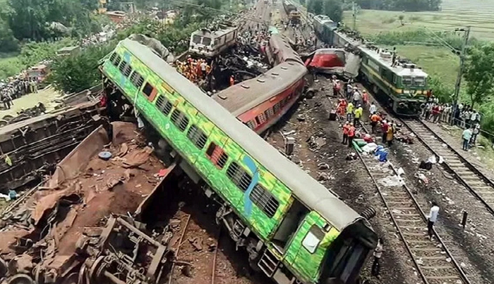 बालासोर ट्रेन दुर्घटना: गैर इरादतन हत्या और सबूत नष्ट करने के आरोप में 3 गिरफ्तार