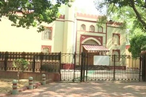 123 Waqf properties takeover: Inspection notice for New Delhi Jama Masjid opposite parliament, Imam says all documents valid