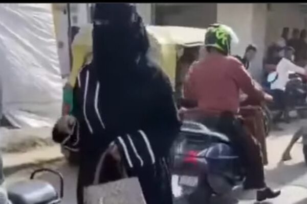Bhagwa love trap: Bengaluru police arrest Jakir for harassing burqa-clad woman