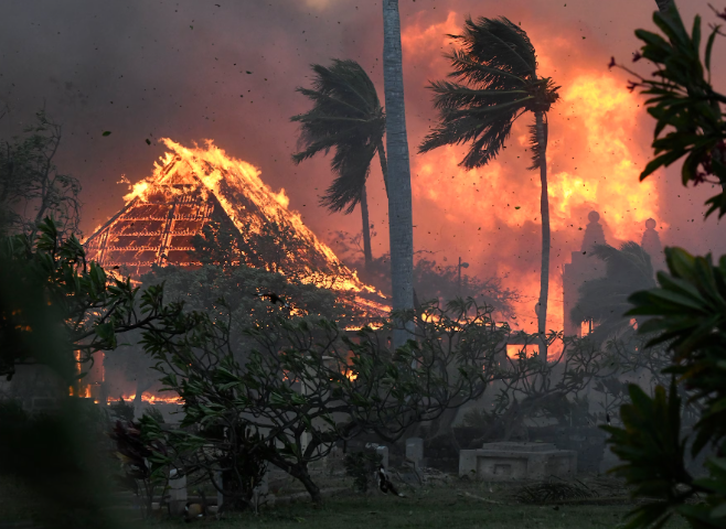 Hawaii wildfire: Death toll climbs to 80, entire island Maui burnt