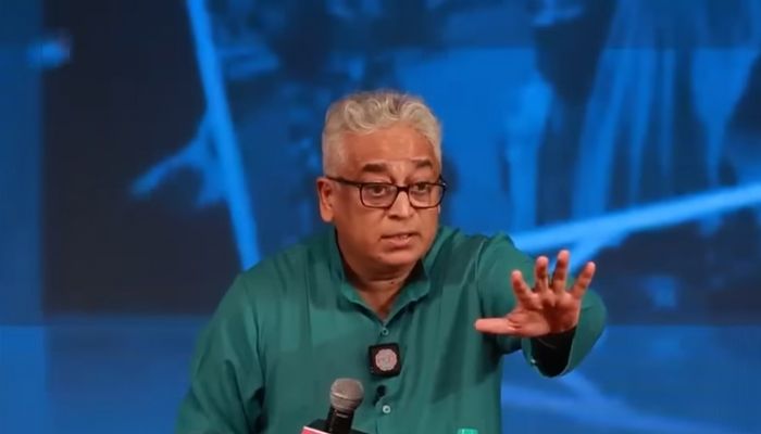 Rajdeep Sardesai 'changes' remarks on middle class after backlash