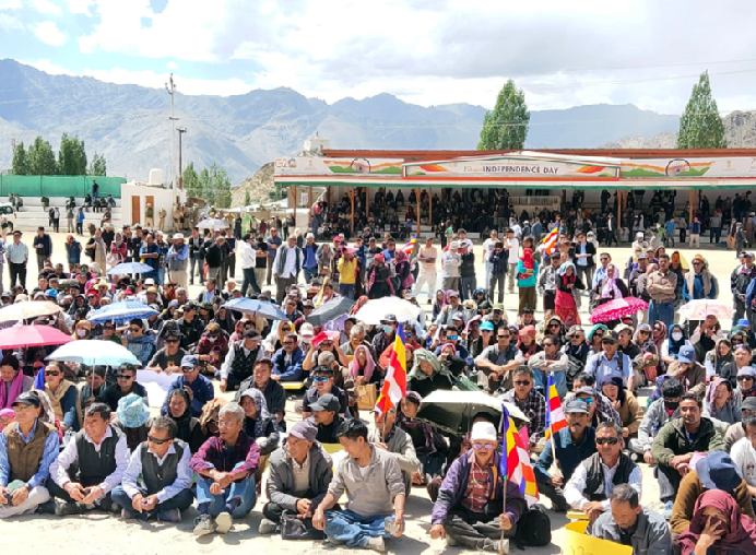Buddhists in Ladakh protest against Manzoor Ahmed marrying Buddhist girl and converting her to Islam